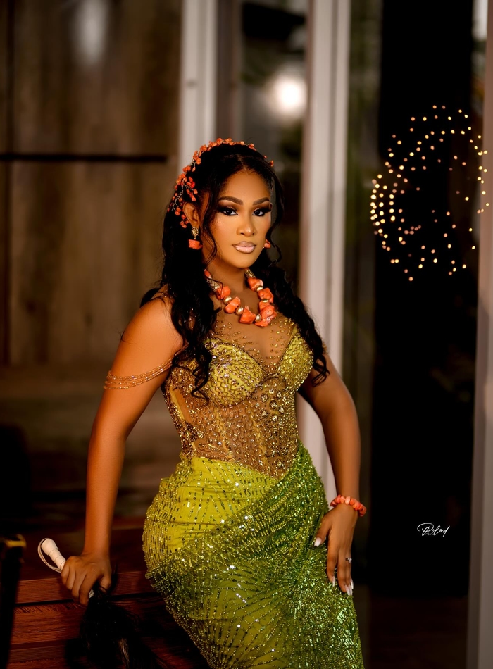 Custom Aso Ebi Dress / African Wedding / Nigerian women’s fashion ...