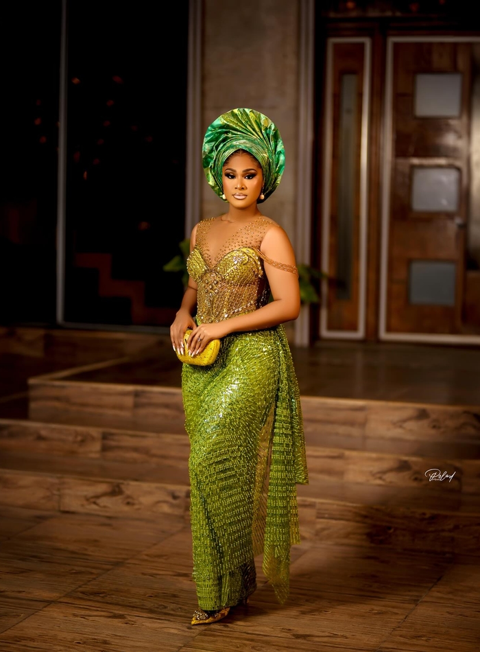 Custom Aso Ebi Dress / African Wedding / Nigerian women’s fashion ...
