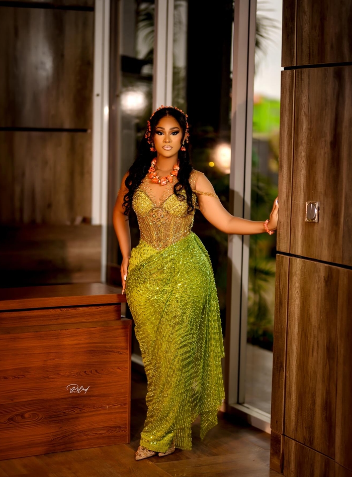 Custom Aso Ebi Dress / African Wedding / Nigerian women’s fashion ...